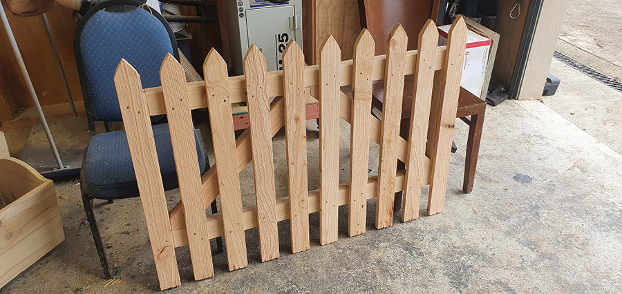 Macrocapa Fence